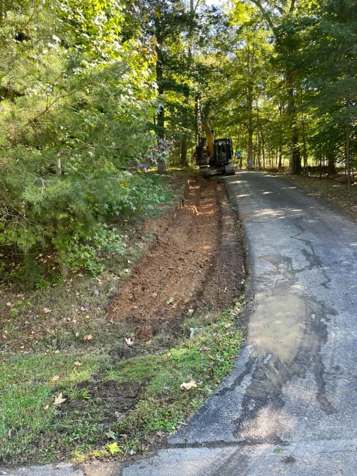 Excavating for Strong Contracting in Lebanon, KY