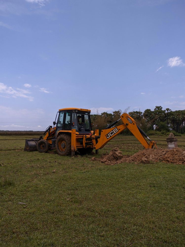 Our Land Clearing service efficiently removes trees, shrubs, and debris to prepare your property for construction or landscaping. We ensure a clean slate for your next project with minimal environmental impact. for Golden Empire Services in Lake Charles, LA