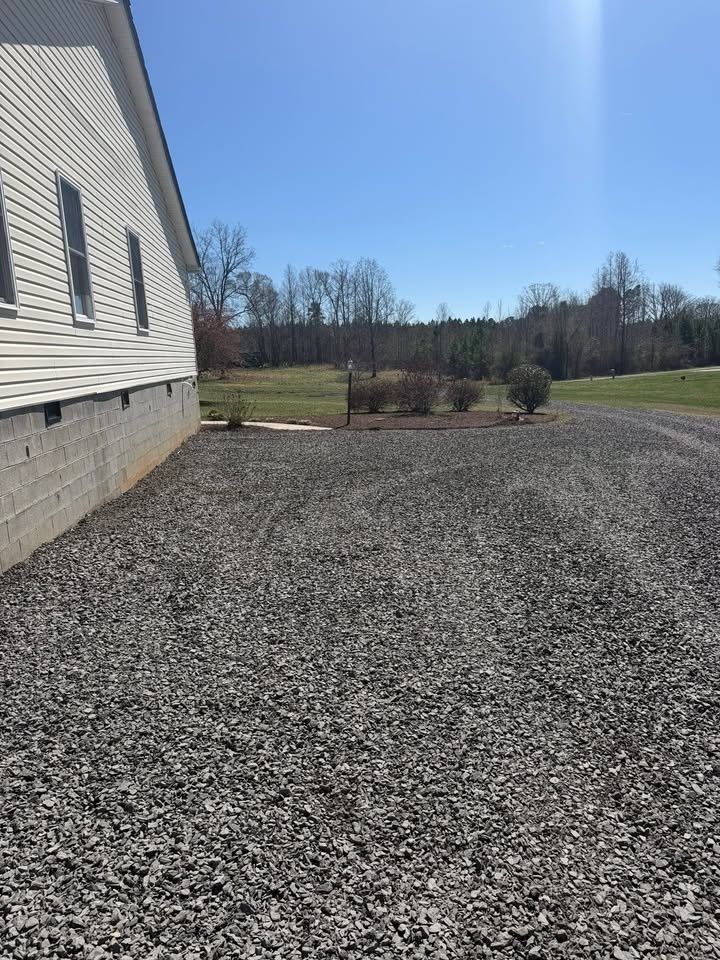 All Photos for Hunt’s Hauling & Landworks LLC in Danville, VA