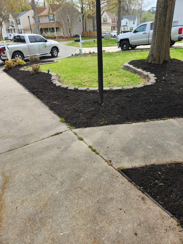 All Photos for Jose's Lawn Care & Tree Service in Williamsburg, VA