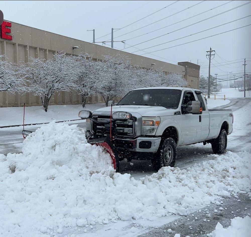 Our reliable snow plowing service offers commercial properties nearby quick and efficient removal of snow from driveways, roadways, parking lots and sidewalks. Trust us to keep your property clear during winter months. for Dewhurst Landscaping & Lawncare in Pickerington, OH