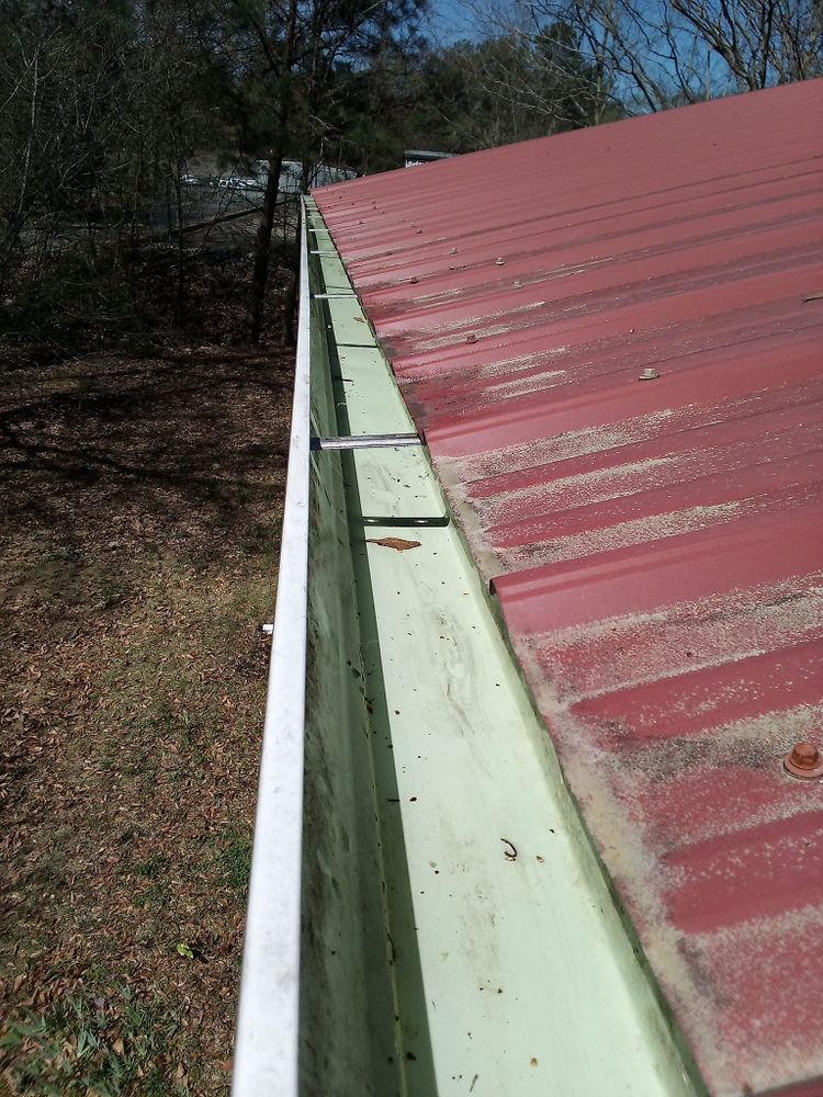 Lawn Maintenance for Chris' Lawn Care and Remodeling in Anniston, AL