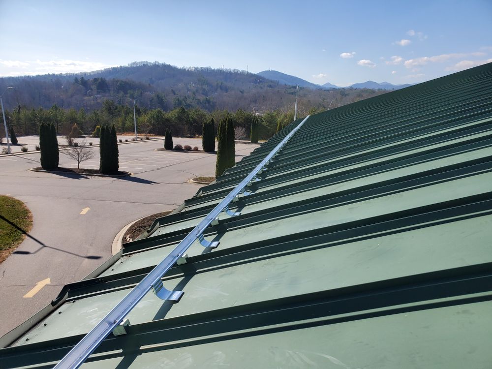 All Photos for Dotson Seamless Guttering in Mars Hill, NC