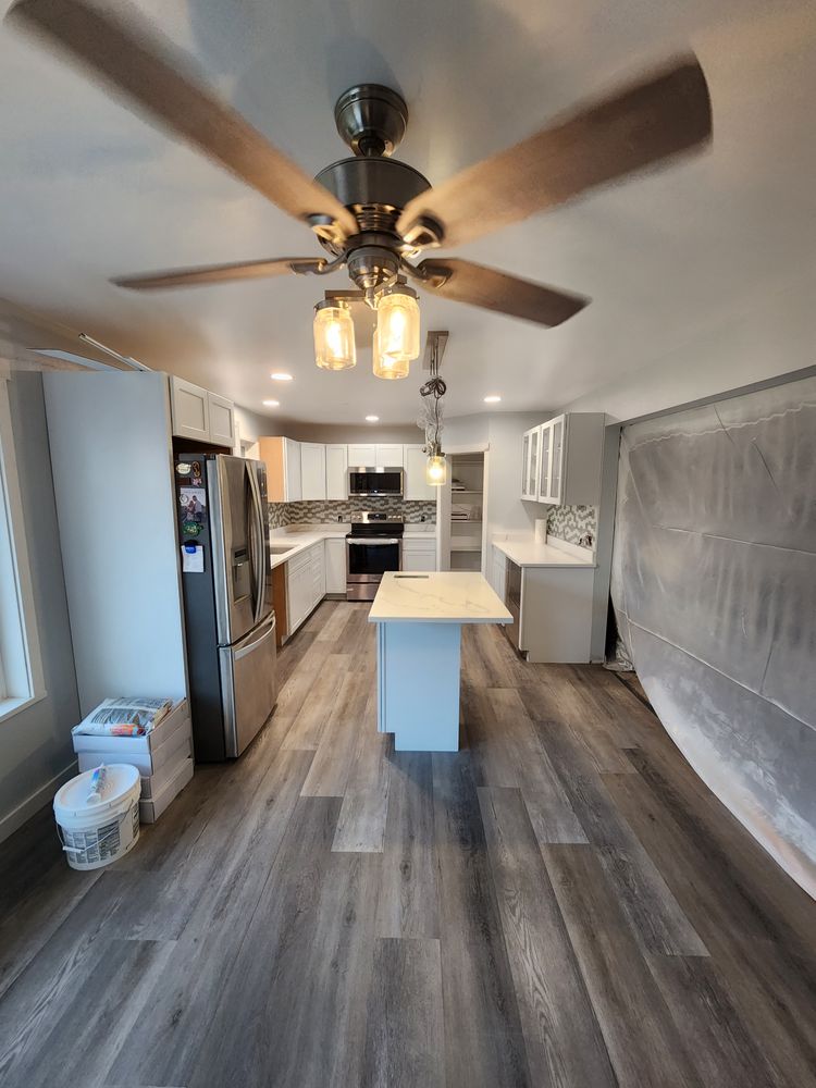 Gasseling kitchen for Custom Valley Construction   in Sunnyside, Washington
