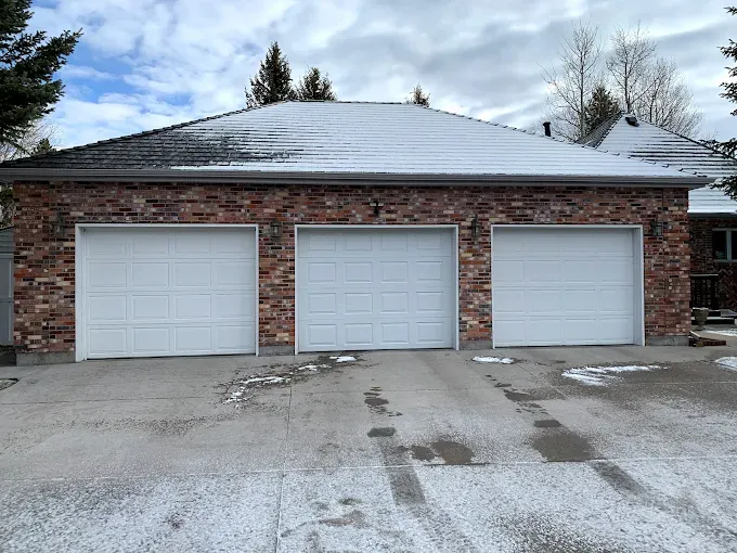 All Photos for 423 Garage Doors in Signal Mountain, Tennessee