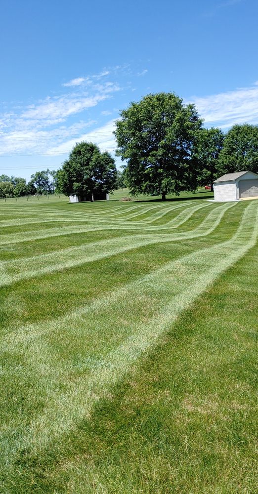 Mowing for Conoy Acres Lawn Service in Elizabethtown, PA