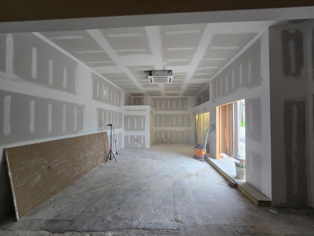 Johnson Drywall & Paint team in Knoxville, TN - people or person