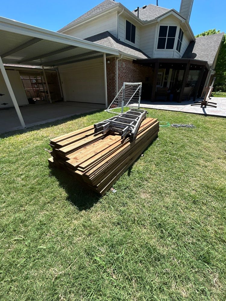 Fence for Blackstone Roofing & Construction LLC in Bells, TX