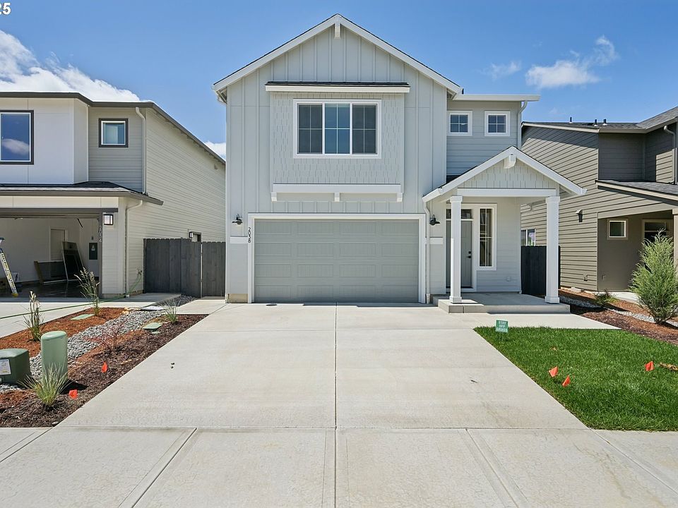 Discover our New Builds service, offering expert roofing solutions tailored to your specifications. Our team ensures quality craftsmanship, durable materials, and exceptional design for a roof that complements your new home perfectly. for Couchmans Home Improvements in Wabash, IN