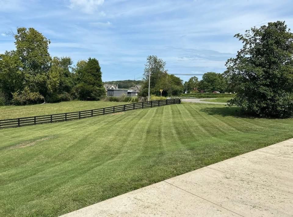 Landscaping Lawn Care for MLC in Murfreesboro, TN