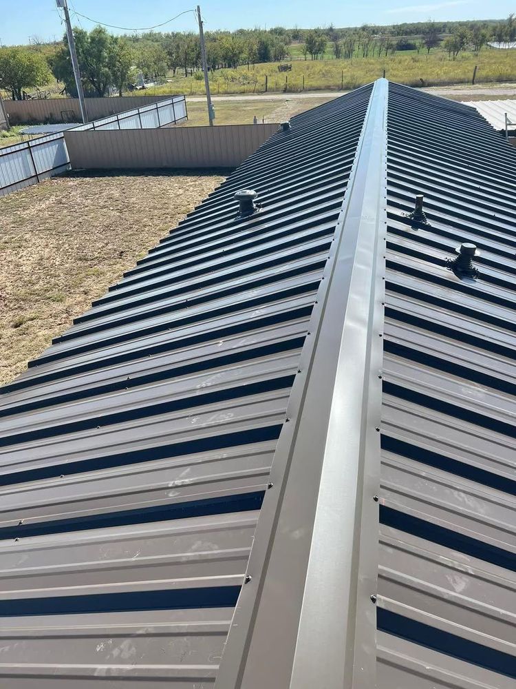 All Photos for Barcenas Roofing & Remodeling in San Saba, TX