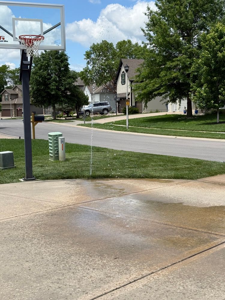 All Photos for Elite Lawn Care Solutions in Leavenworth, KS