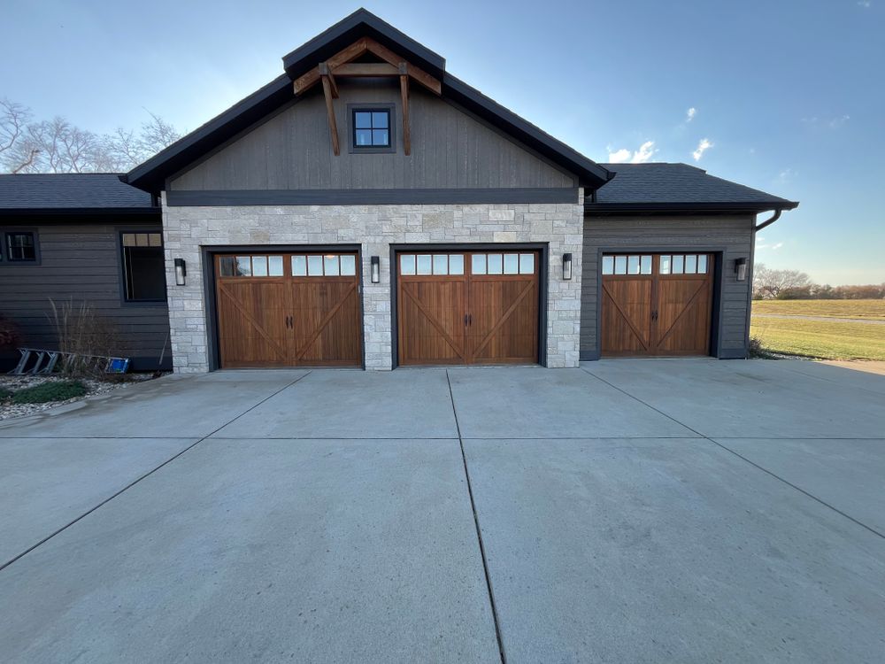 All Photos for LOCKWOOD FINISHES in Springfield, IL