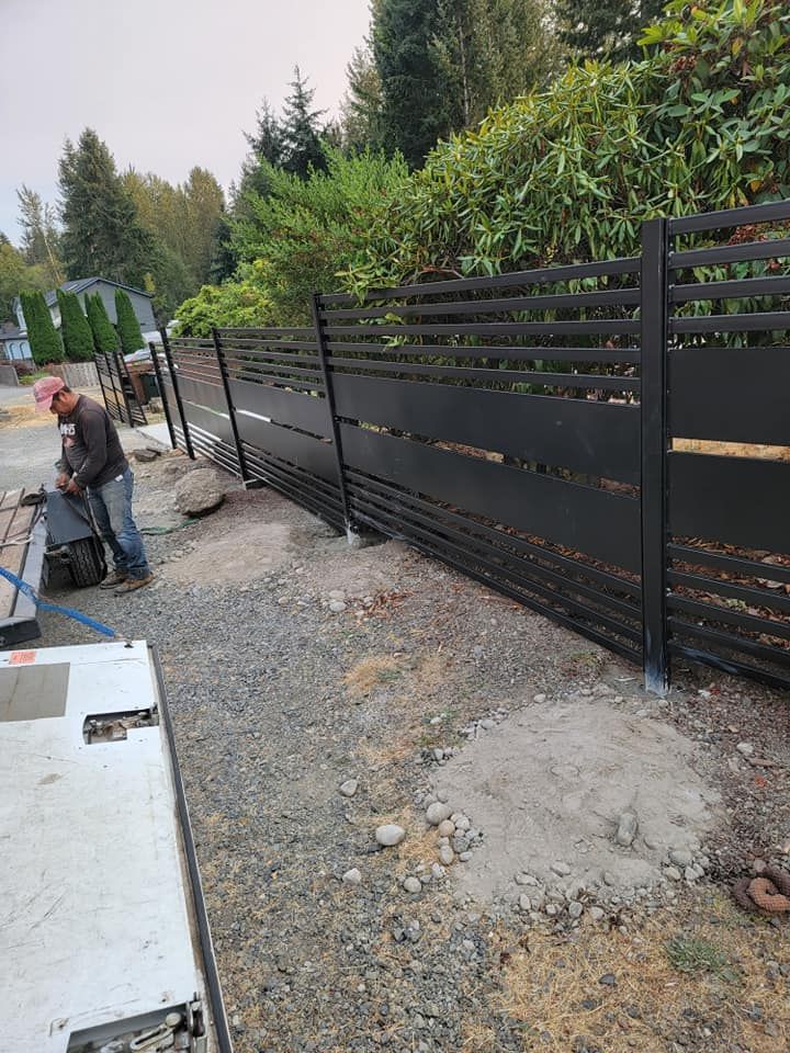 Fences for Custom Gates Welding, LLC. in Auburn, WA