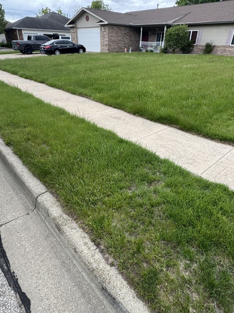 Landscaping Lawn Care for Daugherty's Tough Lawn Care in Essexville, MI