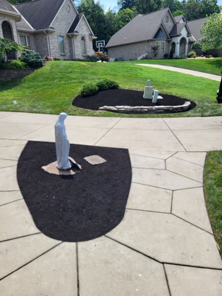 All Photos for Ryt's Landscaping LLC in Cincinnati, OH