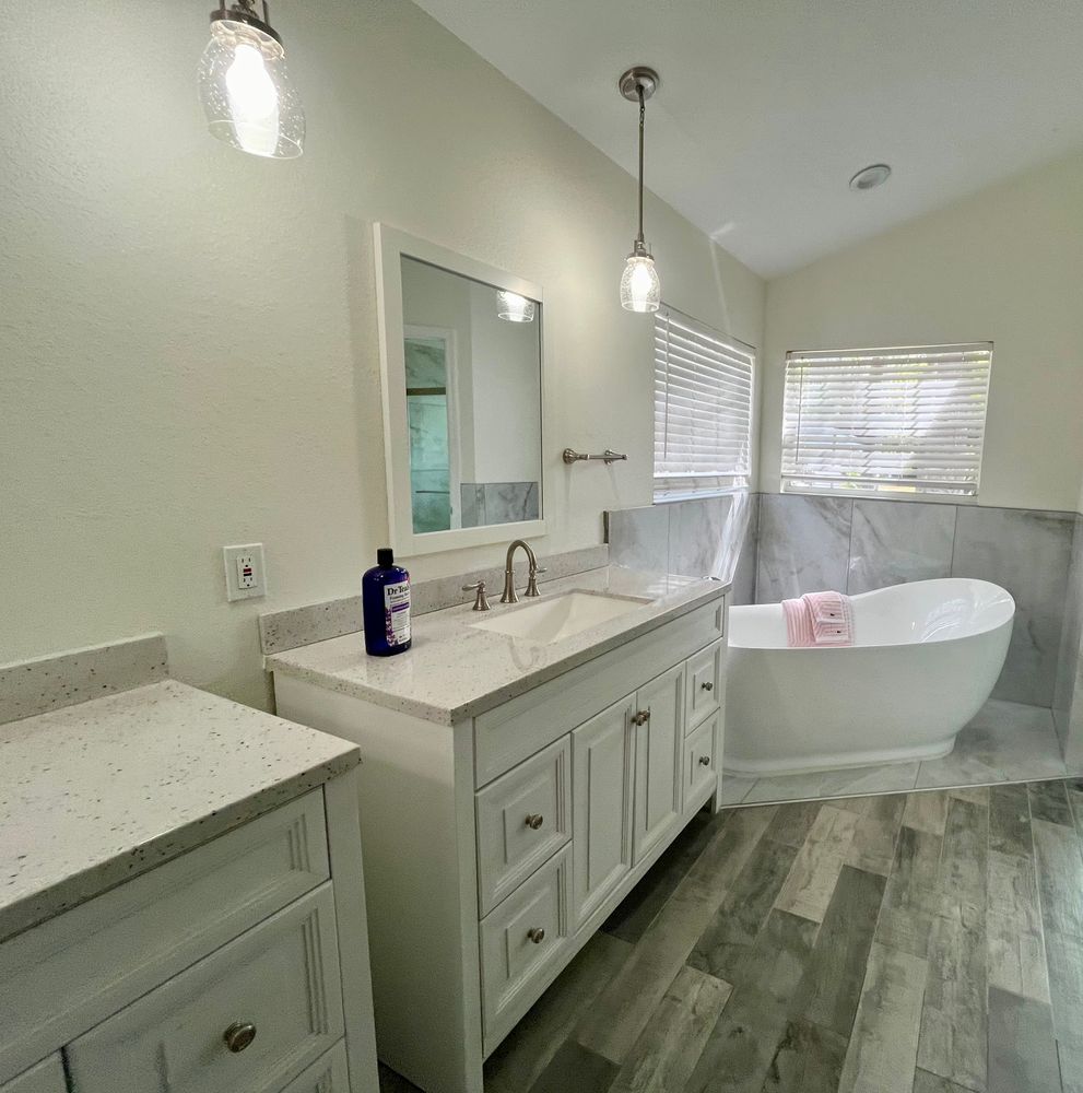 Bathroom Cleaning for Verimay's Cleaning Service in Hillsborough County, FL