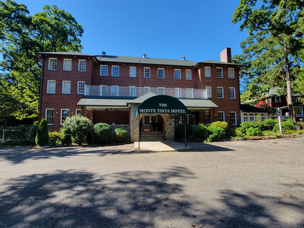 All Photos for Dotson Seamless Guttering LLC in Mars Hill, NC