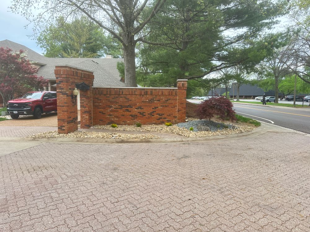 All Photos for Mayfield Landscaping in Staunton, IL