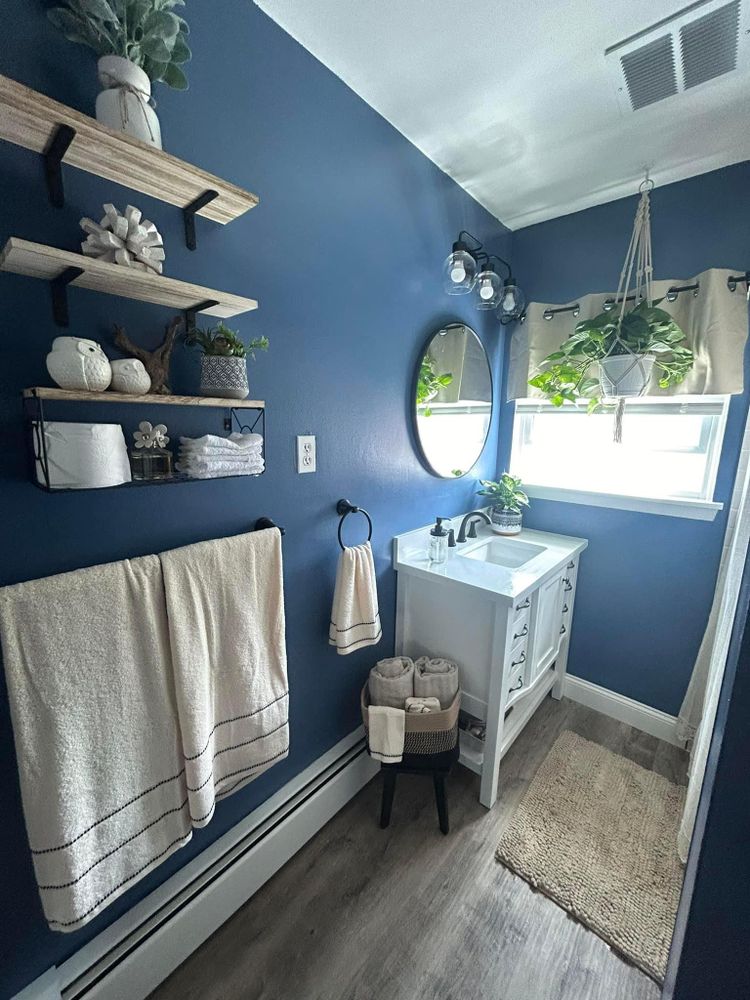 All Photos for Laura Mae Properties in Wolcott, CT