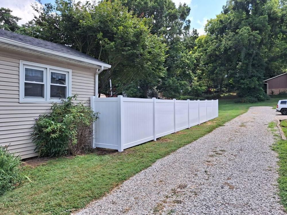 All Photos for Apex Fence in Henderson, KY