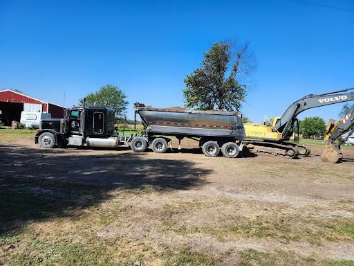 All Photos for BDS Trucking & Excavating in Litchfield, IL