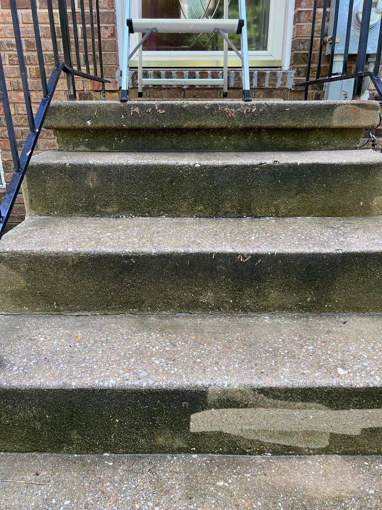 Pressure Washing Before / After for Banderas Cleaning Service in Elsmere, DE