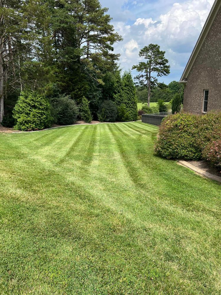 Landscaping for Red Clay Landscapers in Sophia, NC