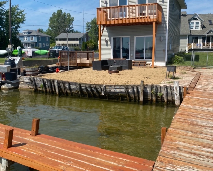 Boat lift Installation for Wagner's Lift and Dock Shop LLC in Watervliet, MI