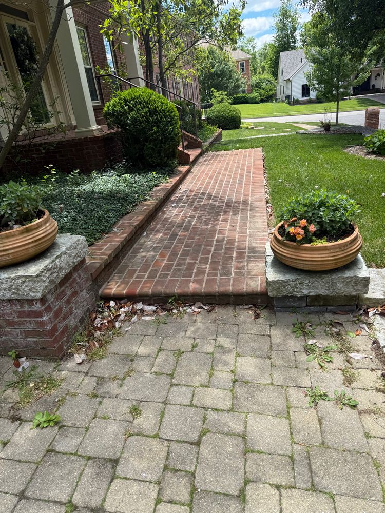 Driveway & Sidewalk Cleaning for Central KY Pressure Washing in Winchester, KY