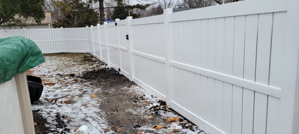 Fencing for Friedrich Fence in Sterling, IL