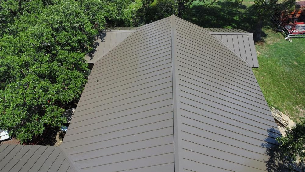 Metal roofs  for Barcenas Roofing & Remodeling in San Saba, TX