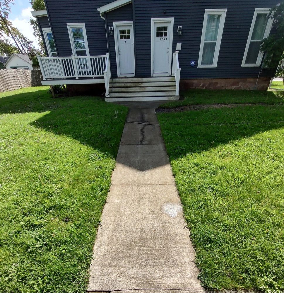 All Photos for MMN Cleaning PressureWashing & Gutter Cleaning LLC in Medina, New York