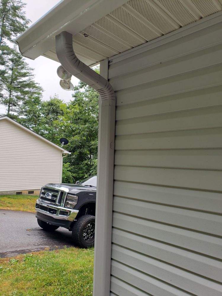 All Photos for Dotson Seamless Guttering LLC in Mars Hill, NC