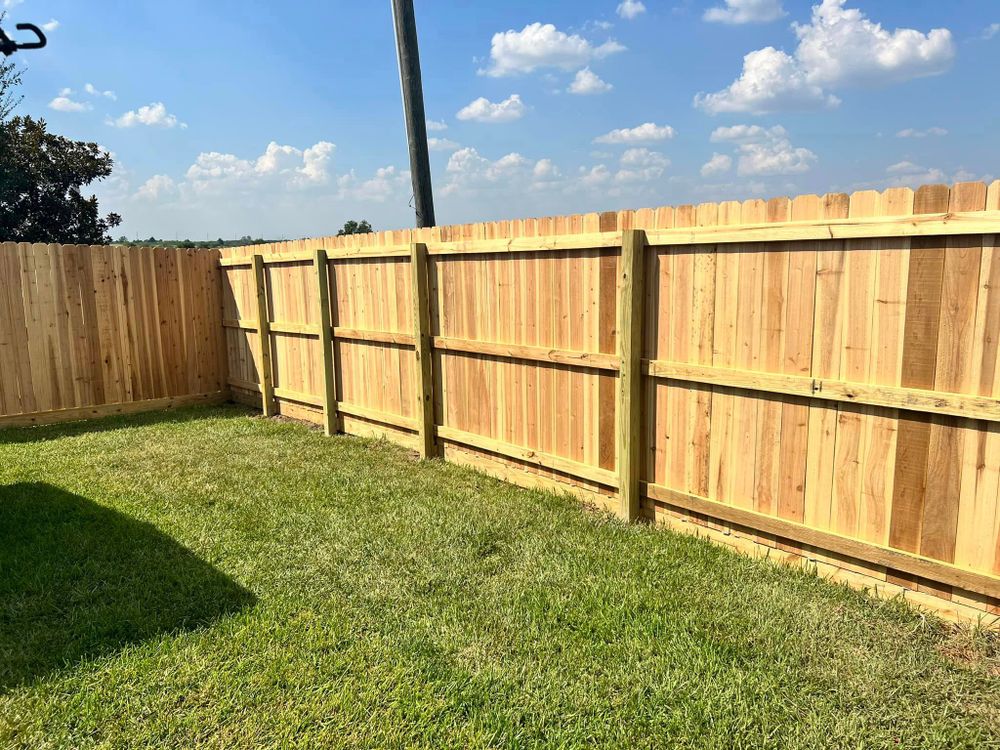 Privacy 3 Rail Cedar Fencing for Pride Of Texas Fence Company in Brookshire, TX