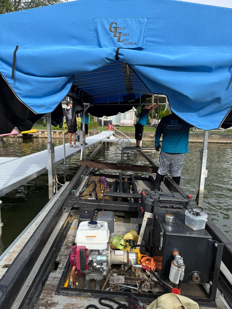 Boat lift Installation for Wagner's Lift & Dock Shop LLC in Watervliet, MI