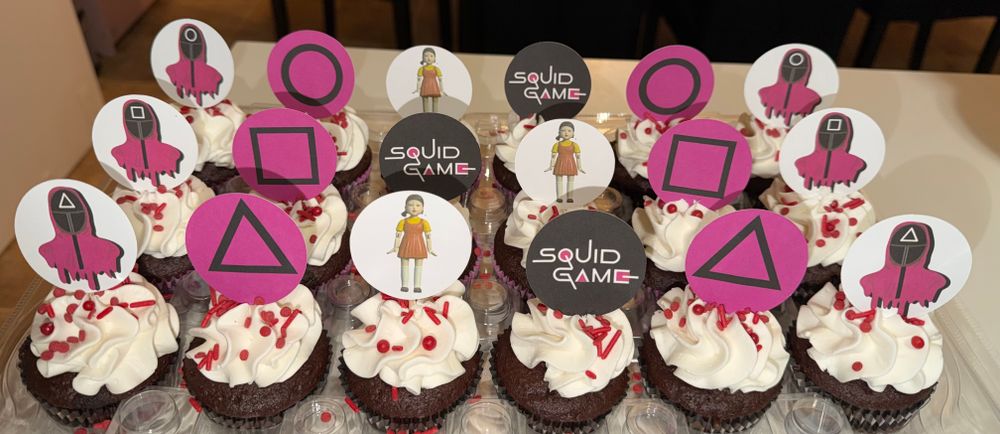 Custom Cakes and Cupcakes for Crumble Creations in Springfield, IL