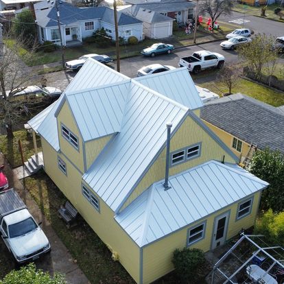 Oregon Shield Roofing and Construction LLC team in Springfield , Oregon - people or person