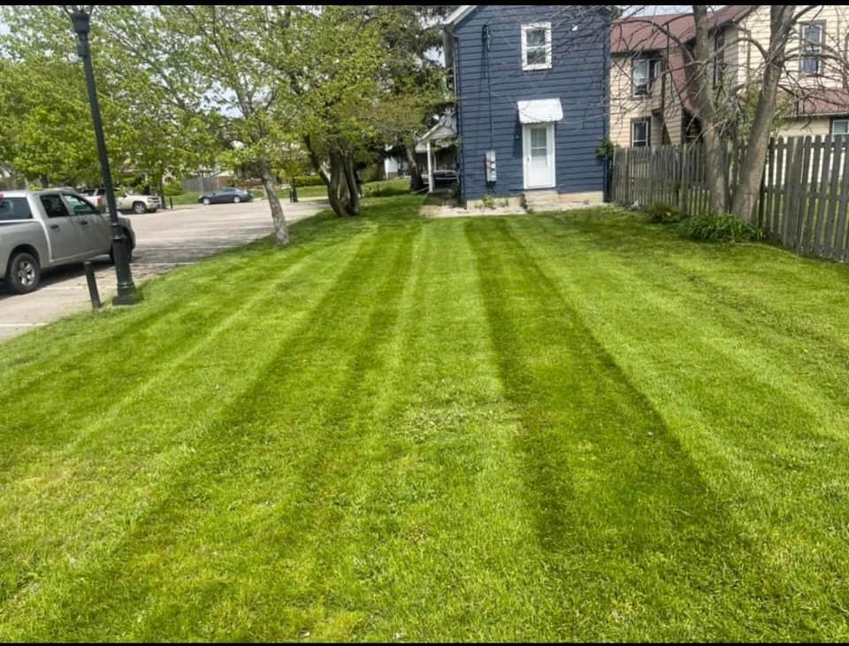 Our professional mowing service is designed to keep your lawn looking neat and tidy. Using top-quality equipment, our team ensures a clean cut every time for a beautifully manicured yard. for Clean Green Lawns LLC in Dayton, OH