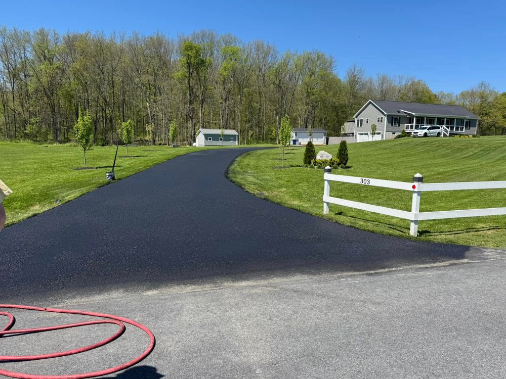 Asphalt for Dibbles Asphalt Maintenance in Westernville, NY