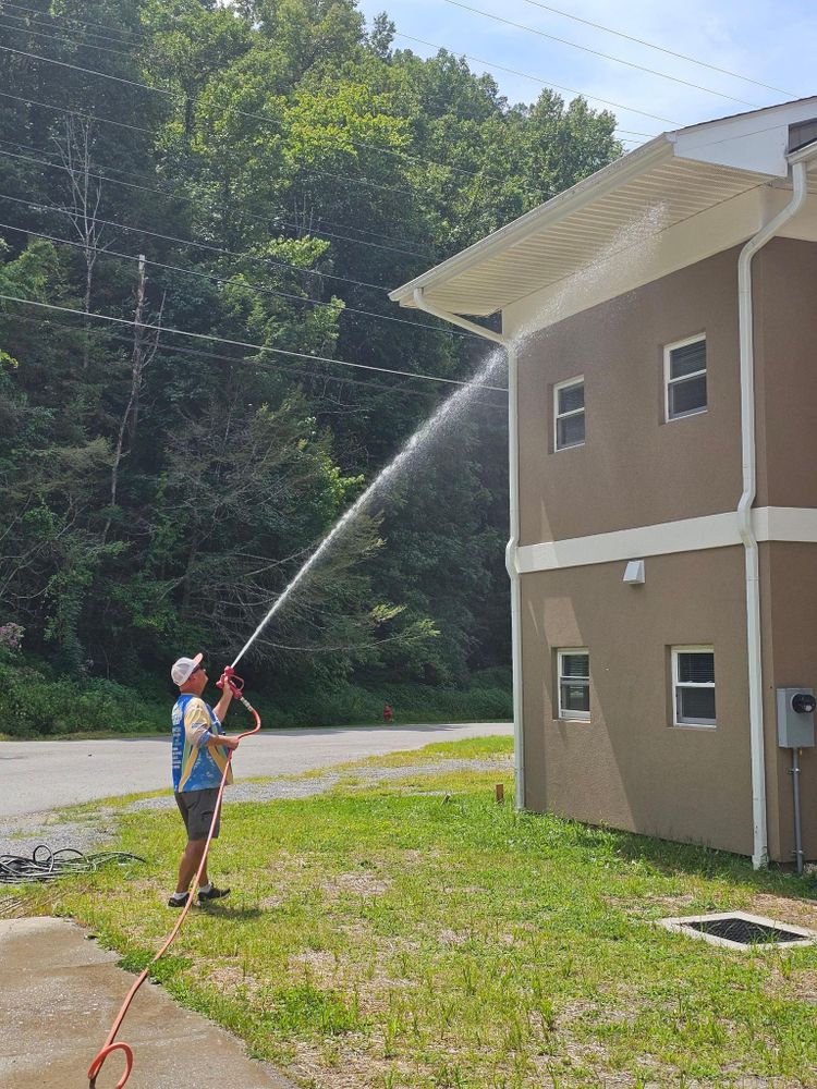 Home Softwash for Cumberland Gap Pro Wash LLC in Harrogate, Tennessee