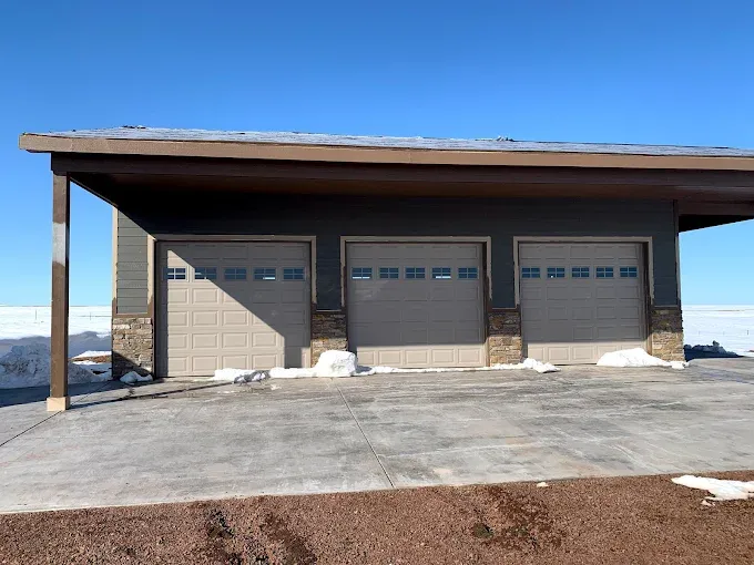 All Photos for 423 Garage Doors in Signal Mountain, Tennessee