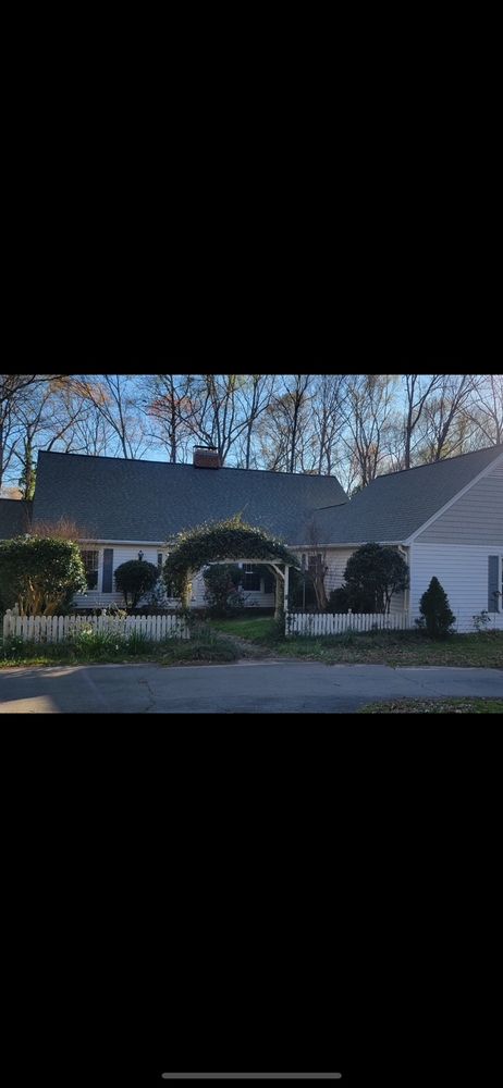 Roof cleaning for JB Applewhite's Pressure Washing in Anderson, SC