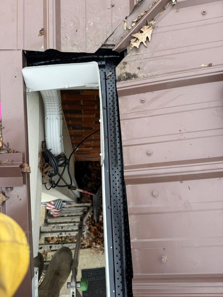 All Photos for Top Hand Roofing and Gutter in Pomeroy, OH