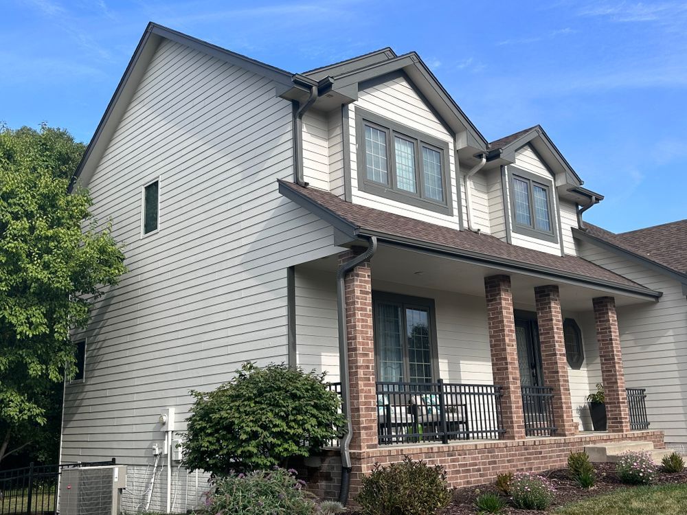 Transform your home's exterior with our professional painting service. Enhance curb appeal, protect against the elements, and increase property value with expertly applied, long-lasting paint finishes. for Luis Medina painting in St Paul, MN