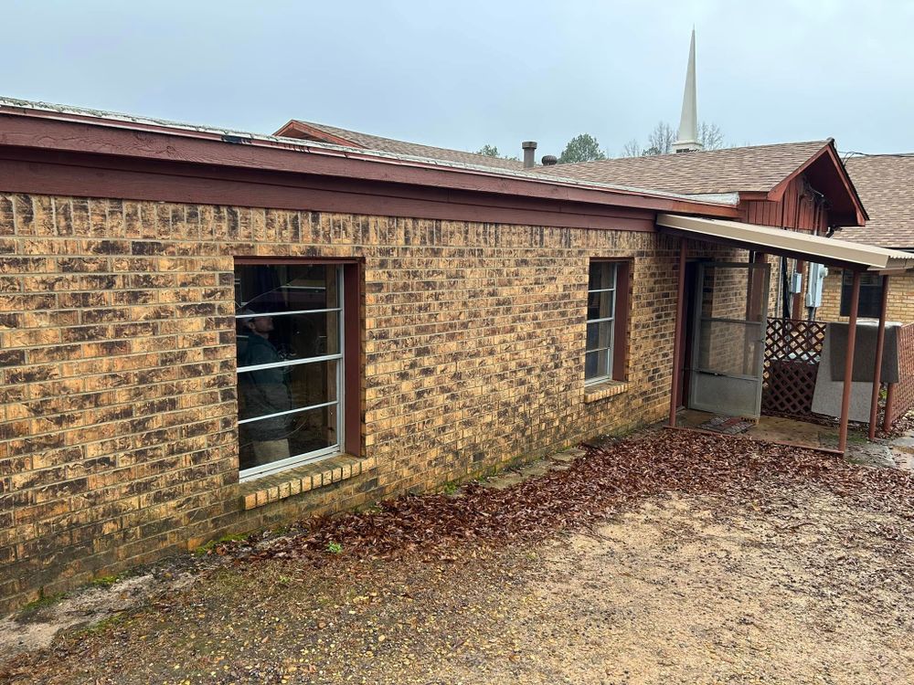 Our window repair and replacement service restores comfort, efficiency, and curb appeal with expert craftsmanship, quality materials, and reliable solutions for damaged, outdated, or inefficient windows in your home. for Well Hung Windows & More in Hot Springs, AR