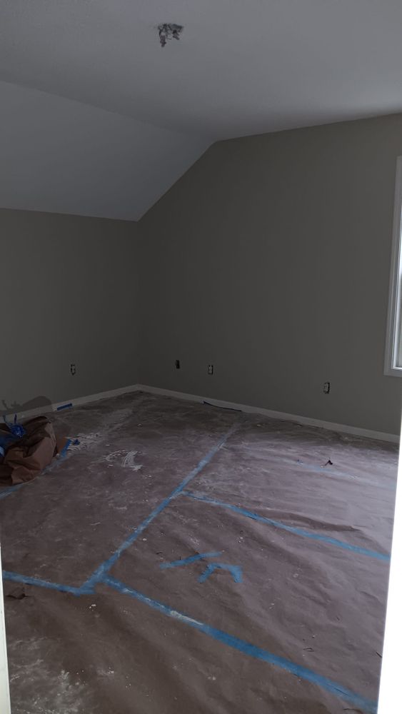 Fence and Full Home Interior Painting and Drywall repair for Dead Tree General Contracting in Carbondale, Illinois