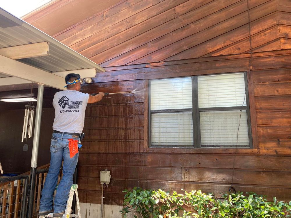 Exterior Renovations for De Leon Carpentry & Renovation  in Leakey, TX