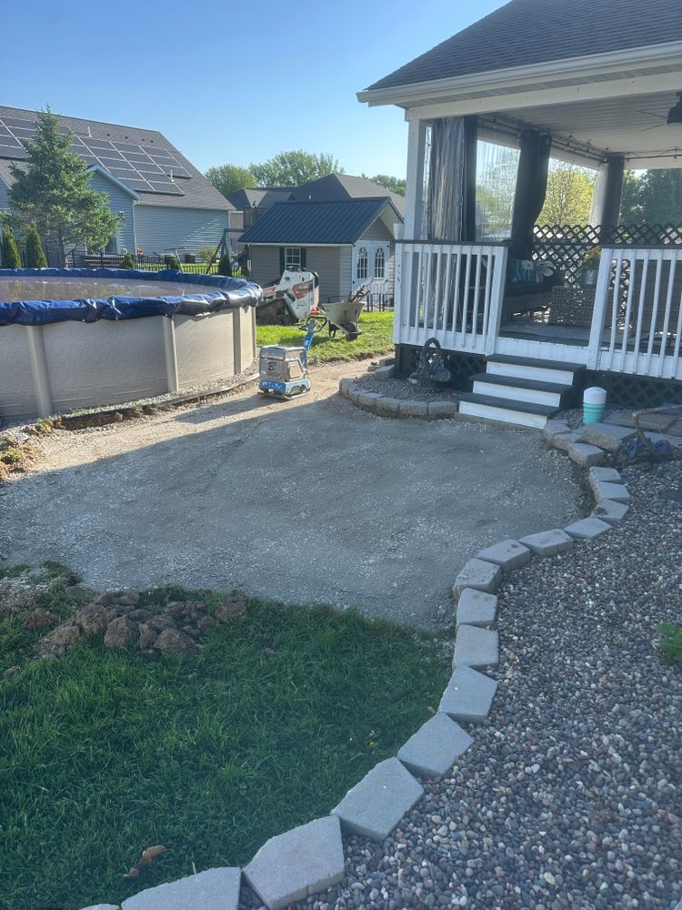 All Photos for Mayfield Landscaping in Staunton, IL