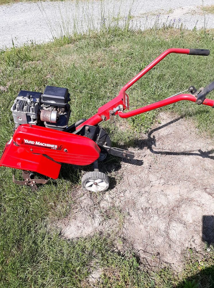 Keep your outdoor equipment running smoothly with our small engine repairs. We service mowers, trimmers, generators, and more, delivering dependable diagnostics, maintenance, and fixes that save you time. for Hayes Welding & Small Engine in Callao, VA